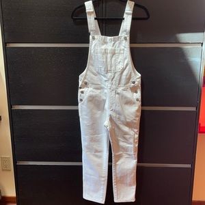 NWT AG “THE FINN” DISTRESSED CROP OVERALLS IN VINTAGE WHITE! SIZE 24! SOLD OUT!